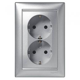 Изображение продукта Розетка 2x2К+З Legrand Valena 16A 250V с/з винтовой зажим алюминий 